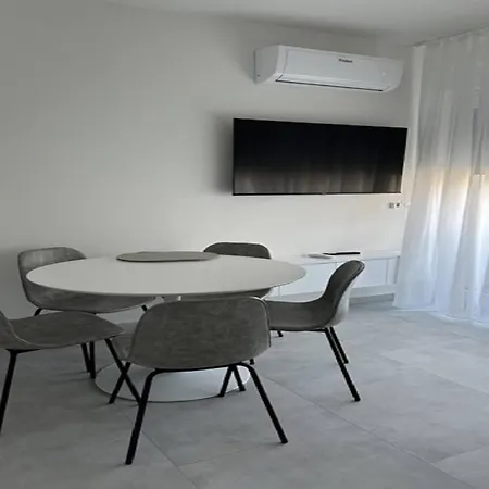 Luxury Aspira - Two Bedroom With Terrace *